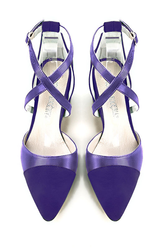 Violet purple women's open side shoes, with crossed straps. Tapered toe. Low flare heels. Top view - Florence KOOIJMAN